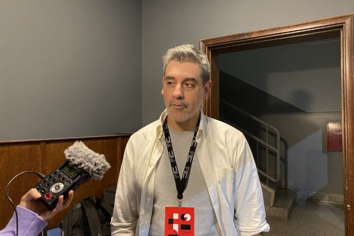 “O Chega cresce também por causa da crise do jornalismo”